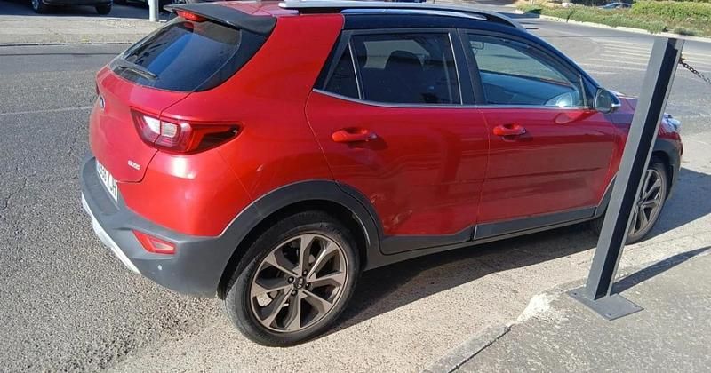 Usado Kia Stonic 120 CV (88 kW) 2018 SUV