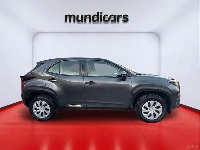Occasion Toyota Yaris Cross Business Edition 116 PK (85 kW) 2023 Grijs SUV
