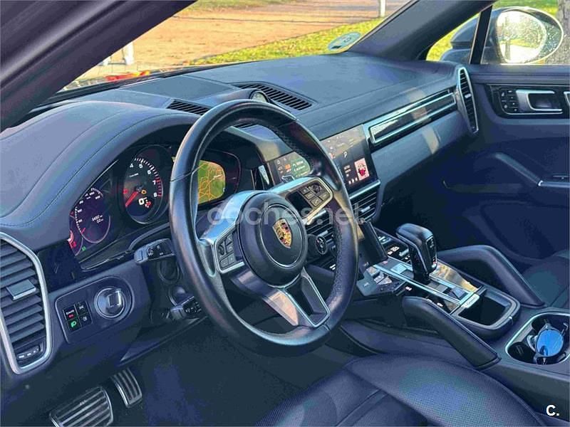 Usado Porsche Cayenne 440 CV (323 kW) 2021 Gris / plata SUV