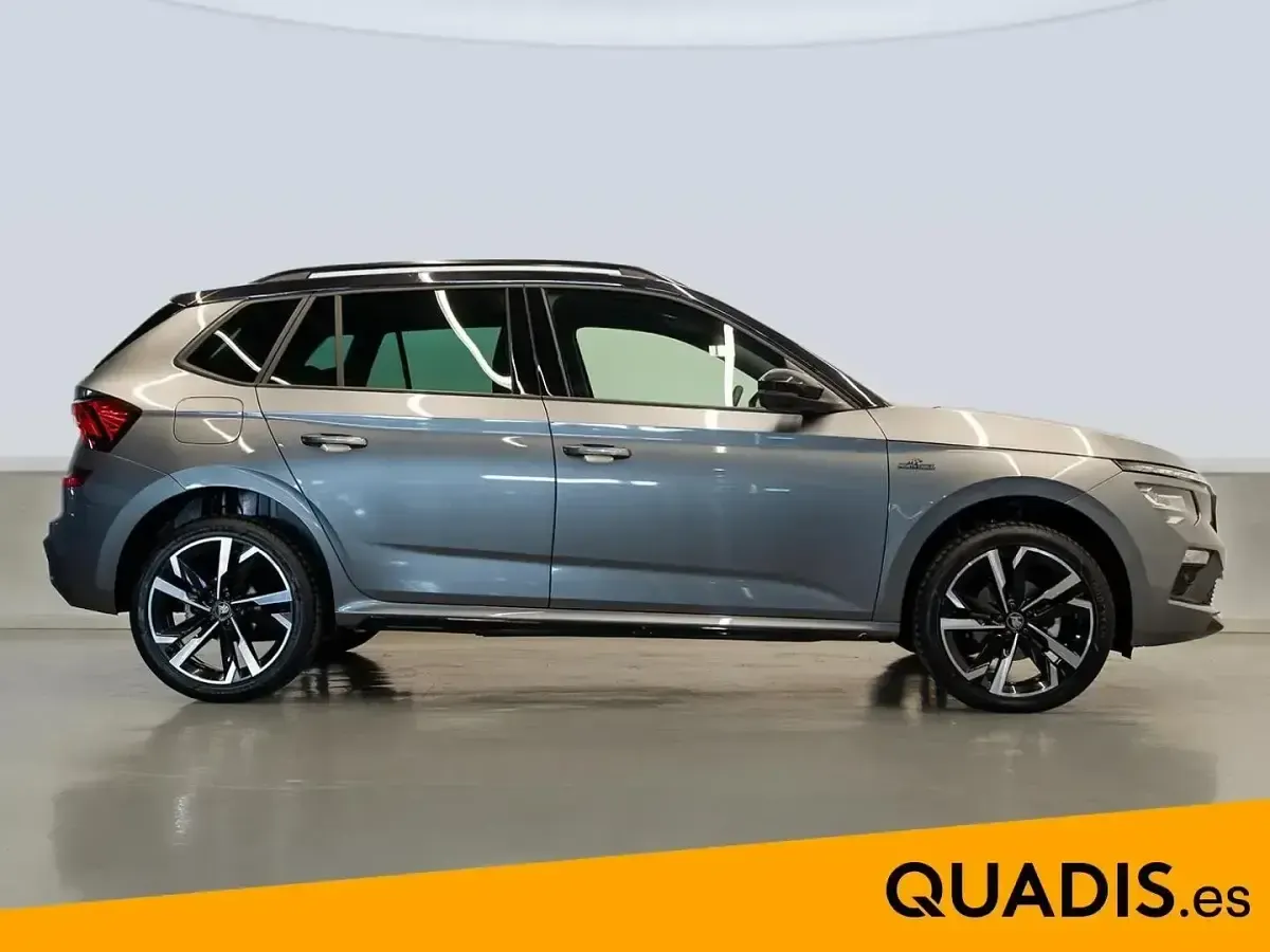 Usado Skoda Kamiq Monte Carlo 150 CV (110 kW) 2025 Gris SUV