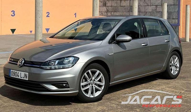 Gris Usado 2020 VW Golf VII Advance Utilitario | 19.490 € (Buen precio) - Imagen 1/4