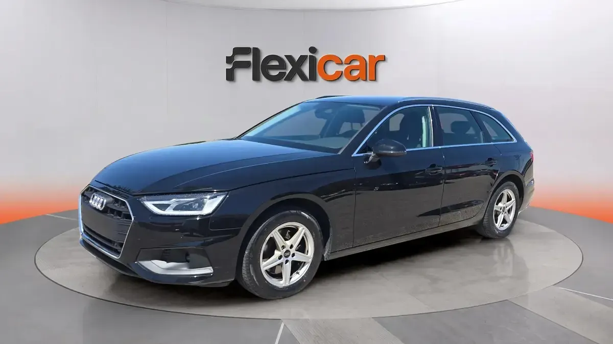 Usado Audi A4 Advanced Plus 150 CV (110 kW) 2023 Negro Familiar