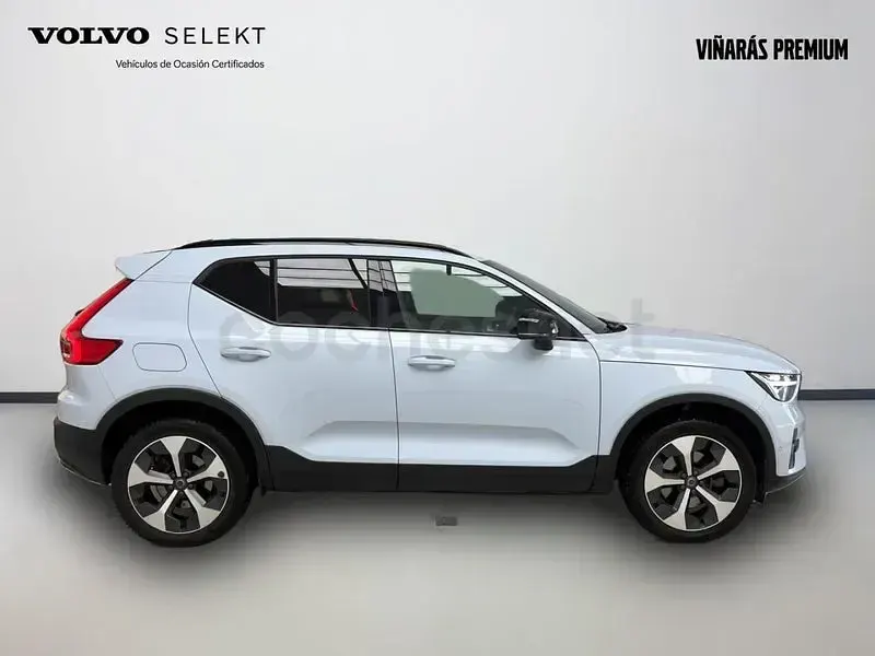 Usado Volvo XC40 Plus 197 CV (144 kW) 2024 Azul SUV