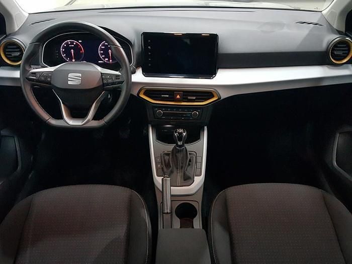 Usado Seat Arona Style 110 CV (80 kW) 2024 Gris SUV