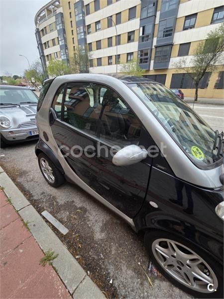 Negro Usado 2004 Smart ForTwo Cabrio Passion Descapotable | 2800 € - Imagen 1/4