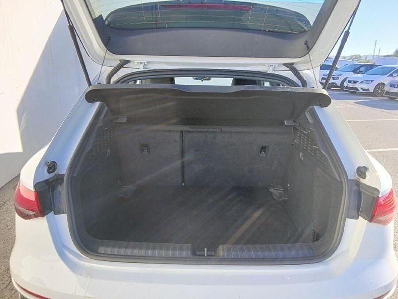 Usado Audi A3 Sportback e-tron Premium 110 CV (80 kW) 2021 Blanco Utilitario
