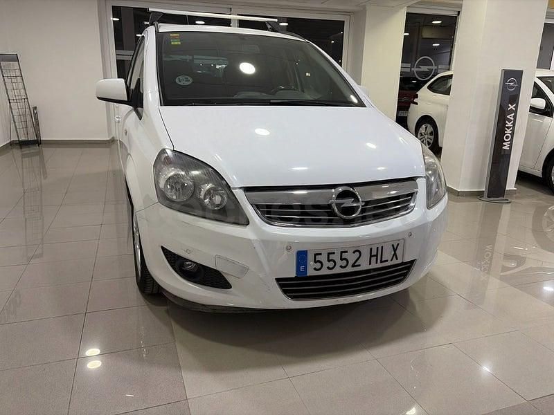 Usado Opel Zafira Family 110 CV (80 kW) 2012 Blanco Monovolumen