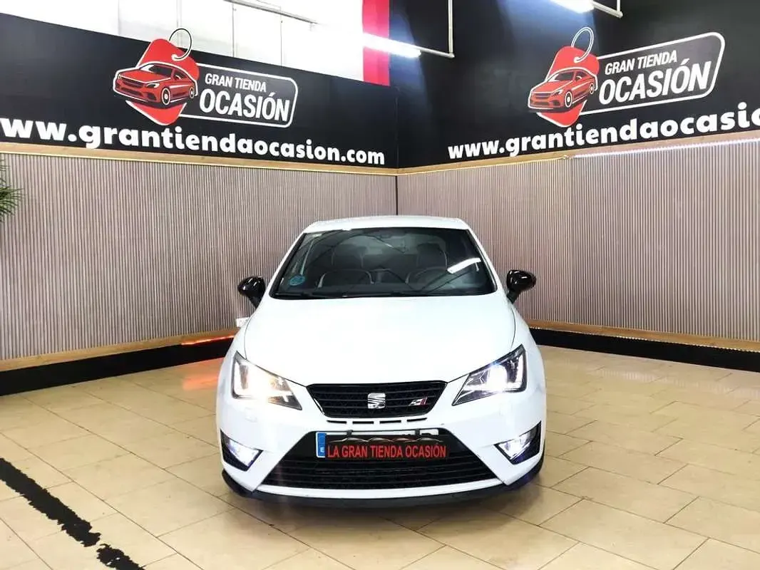 Usado Seat Ibiza SC CUPRA 179 CV (131 kW) 2012 Blanco Utilitario