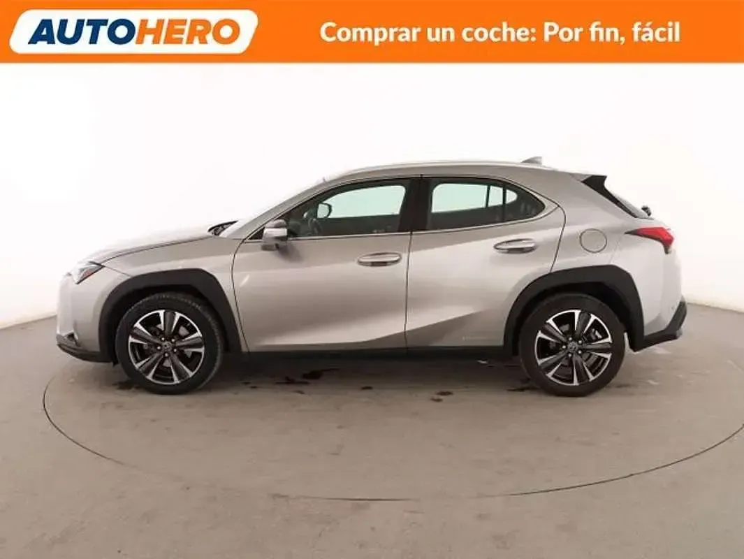 Usado Lexus UX 250h Executive Line 184 CV (135 kW) 2019 Gris SUV