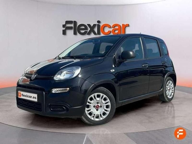 Usado Fiat Panda 71 CV (52 kW) 2023 Negro Utilitario