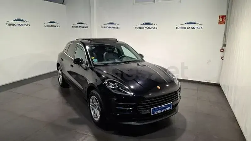 Käytetty Porsche Macan S 354 HP (260 kW) 2020 Musta Katumaasturi