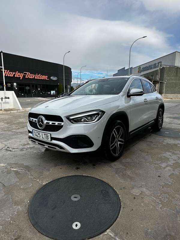 Blanco Usado 2021 Mercedes GLA200 SUV | 33.000 € (Precio justo) - Imagen 1/4
