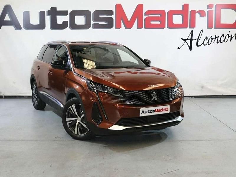 Marrón Usado 2023 Peugeot 5008 Allure Monovolumen | 25.490 € (Buen precio) - Imagen 1/4