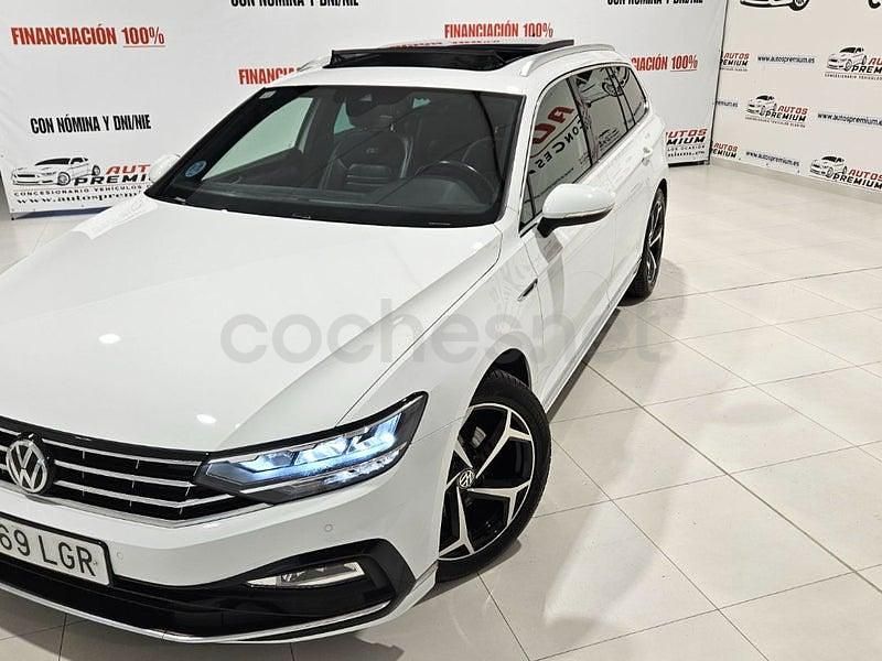 Usado VW Passat R-line 150 CV (110 kW) 2020 Blanco Familiar