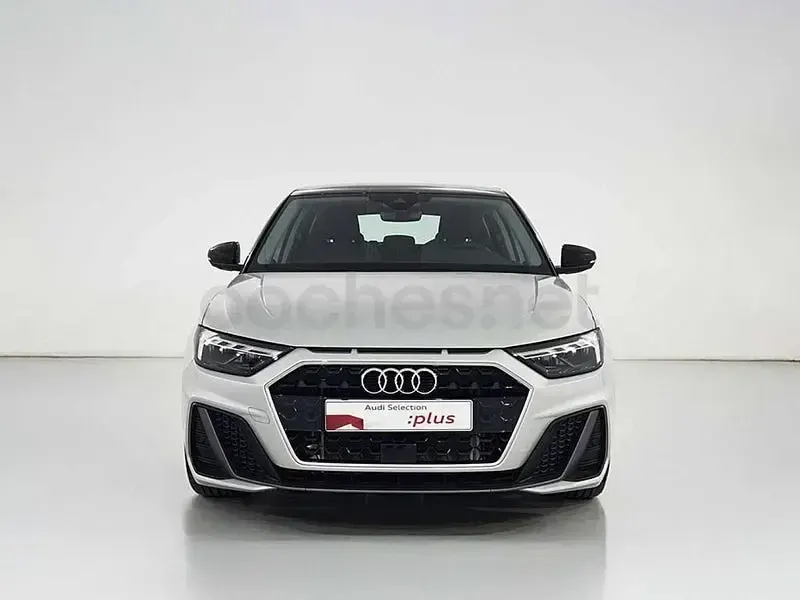 Usado Audi A1 Sportback 116 CV (85 kW) 2025 Gris Utilitario
