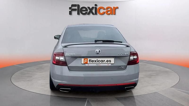 Usado Skoda Octavia RS 230 HP (169 kW) 2017 Cinzento Citadino