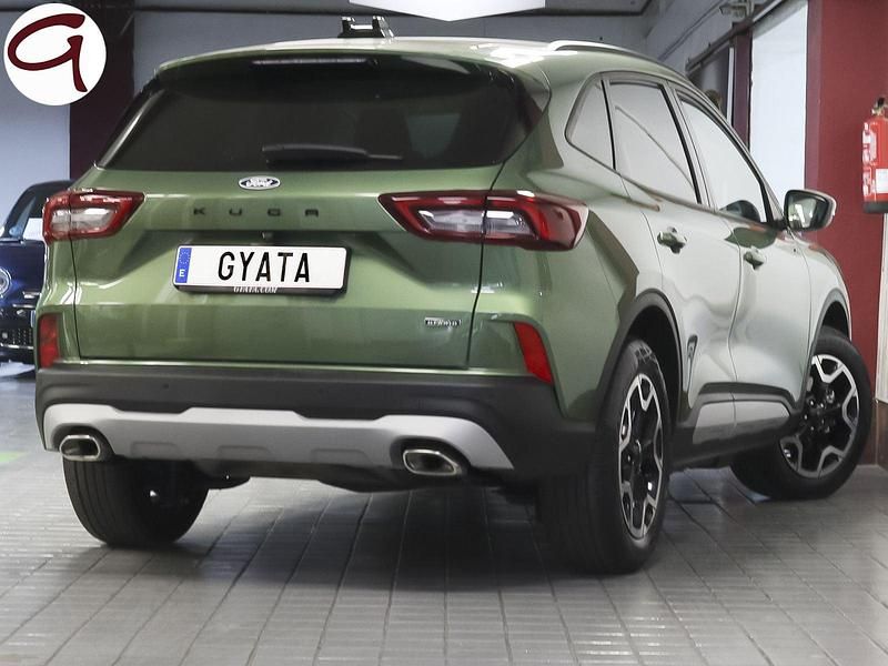 Usado Ford Kuga Active 243 CV (178 kW) 2024 Verde SUV
