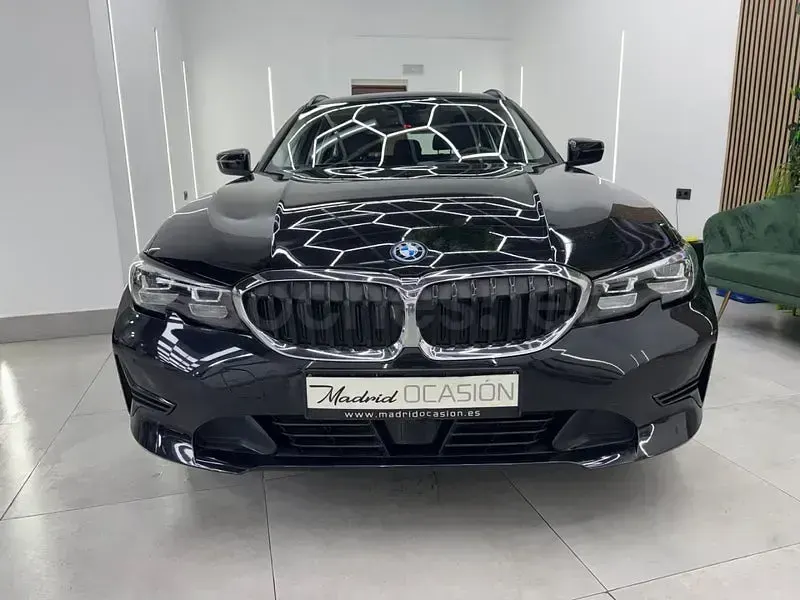 Usado BMW 320e 204 CV (150 kW) 2022 Negro Familiar