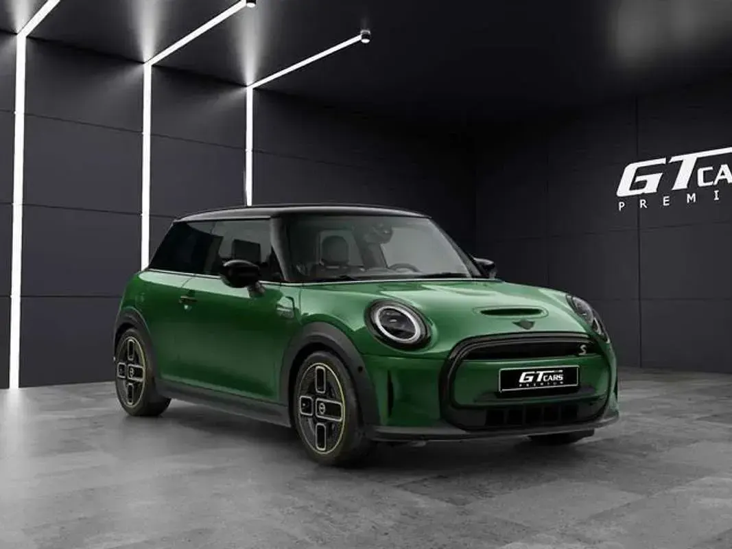 Usado Mini Cooper SE 135 kW (184 CV) 2021 Verde Utilitario