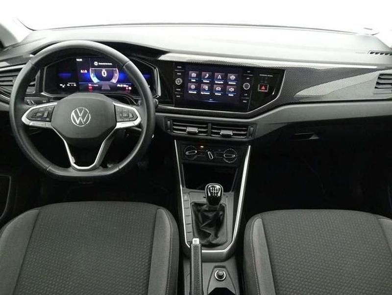 Usado VW Polo Life 95 CV (69 kW) 2023 Blanco Utilitario