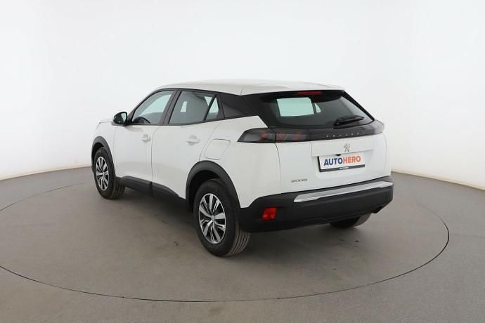 Usado Peugeot 2008 Active 102 CV (75 kW) 2020 Blanco SUV