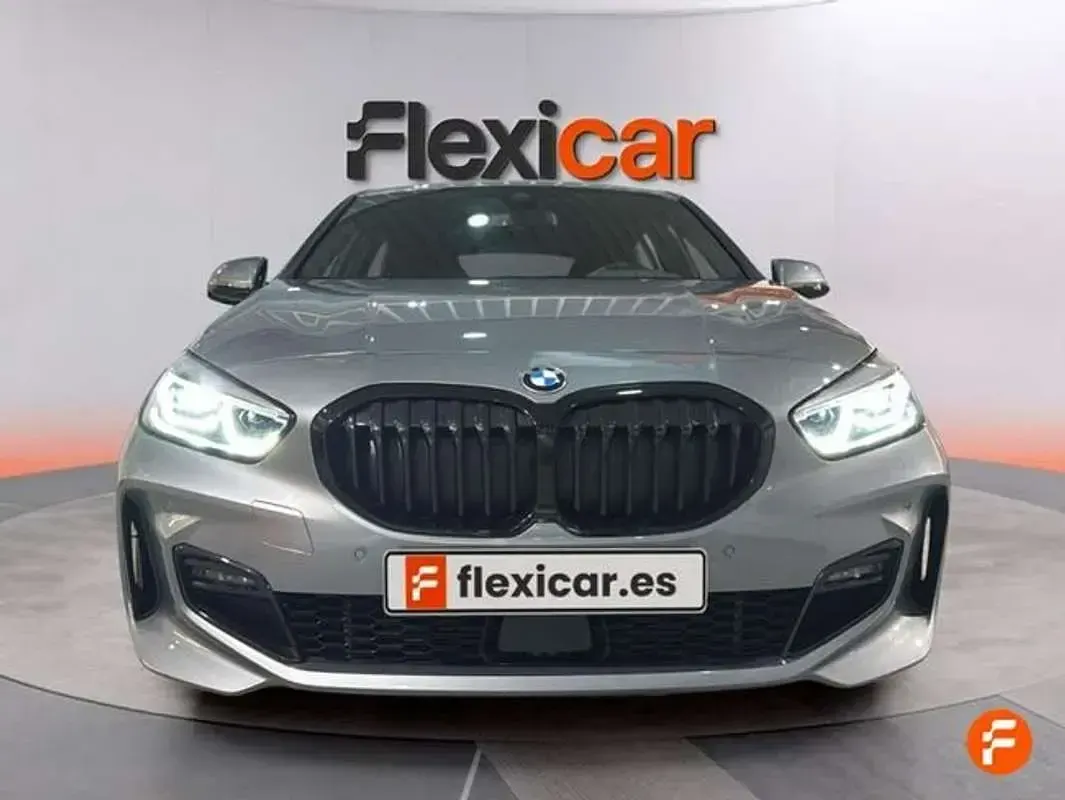 Usado BMW 118 150 CV (110 kW) 2022 Gris Utilitario