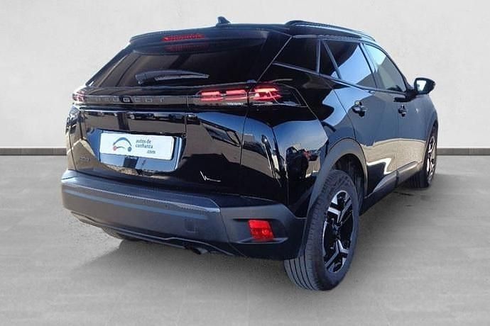 Usado Peugeot 2008 Allure 100 CV (73 kW) 2023 SUV