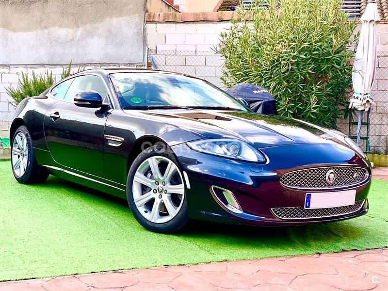 Usado Jaguar XK 385 CV (283 kW) 2012 Negro Coupe
