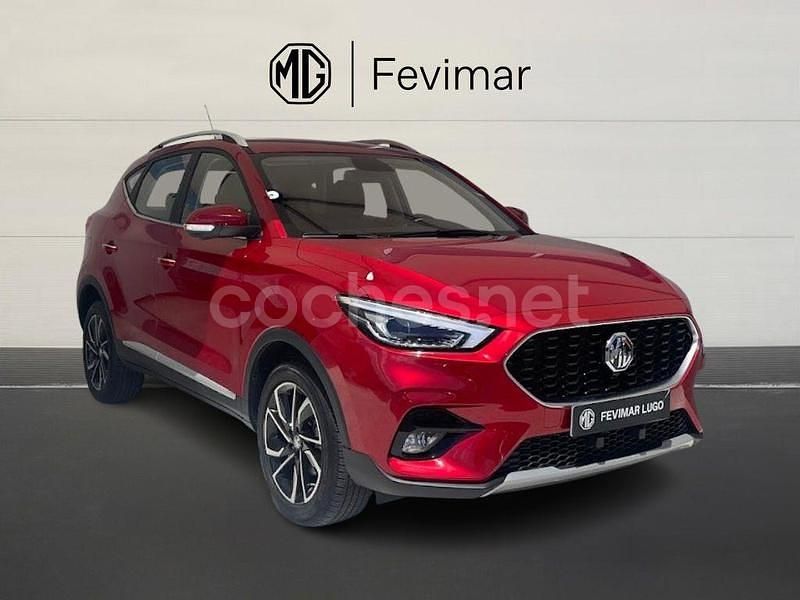 Usado MG ZS Luxury 106 CV (77 kW) 2024 Rojo Berlina
