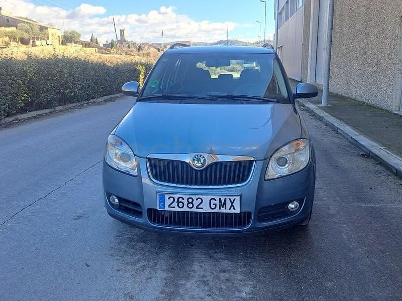 Usado Skoda Fabia 86 CV (63 kW) 2010 Azul Familiar