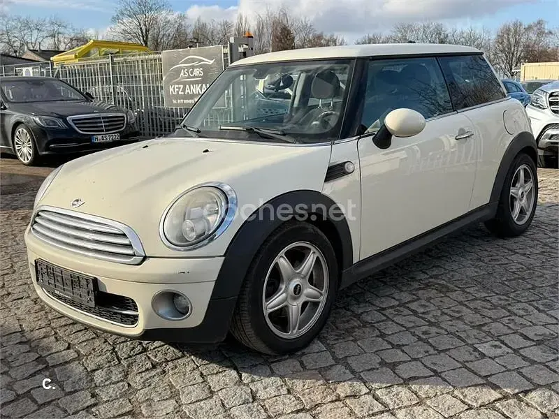 Usado Mini Cooper D 110 CV (80 kW) 2007 Beige Utilitario