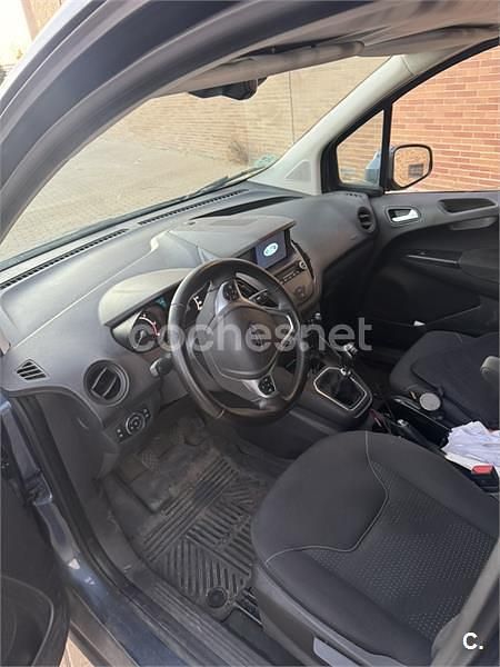 Azul Usado 2023 Ford Tourneo Courier Sport Monovolumen | 16.900 € (Precio justo) - Imagen 1/1