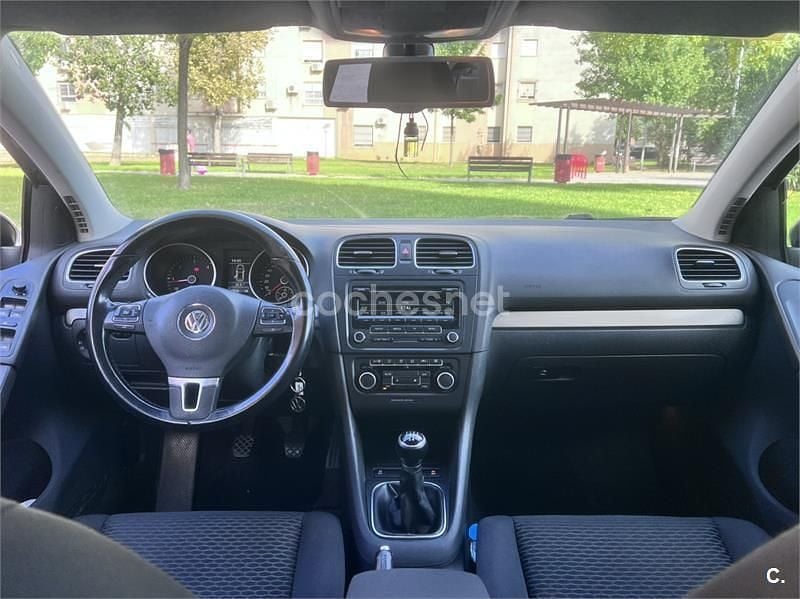 Usado VW Golf VII 105 CV (77 kW) 2013 Azul Berlina
