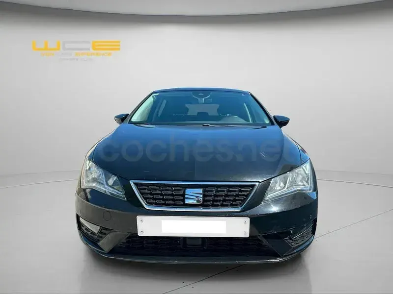 Usado Seat Leon Style 115 CV (84 kW) 2020 Negro Berlina