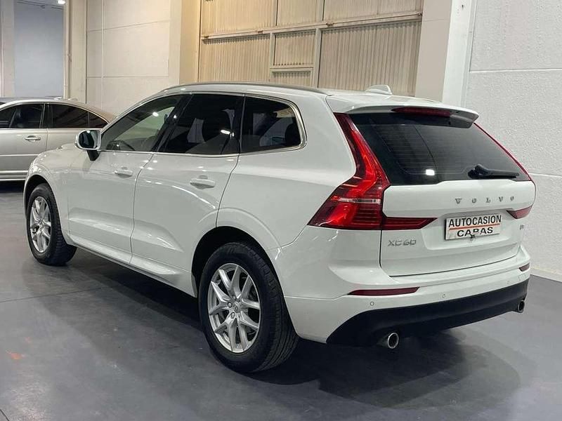 Käytetty Volvo XC60 Momentum 190 HP (139 kW) 2019 Valkoinen Katumaasturi
