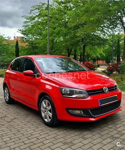 Begagnad VW Polo Advance 90 HK (66 kW) 2014 Röd Sedan