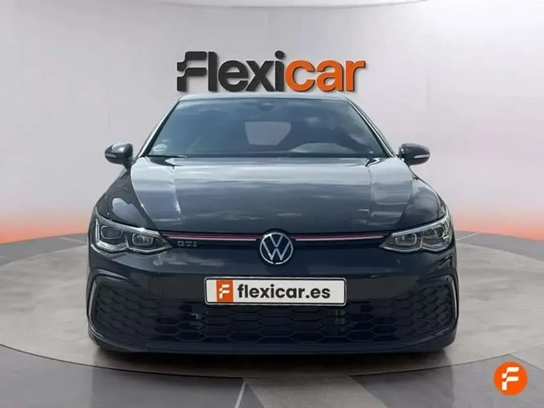 Usado VW Golf VIII GTI 245 CV (180 kW) 2023 Gris Utilitario