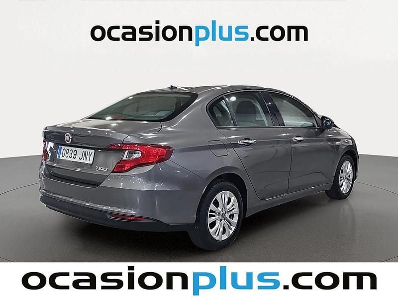 Usado Fiat Tipo Easy 95 CV (69 kW) 2016 Gris Berlina