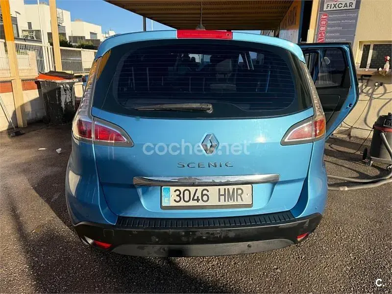 Usado Renault Scénic III Dynamique 110 CV (80 kW) 2012 Azul Monovolumen