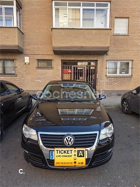 Usado VW Passat Sportline 140 CV (102 kW) 2008 Negro Berlina