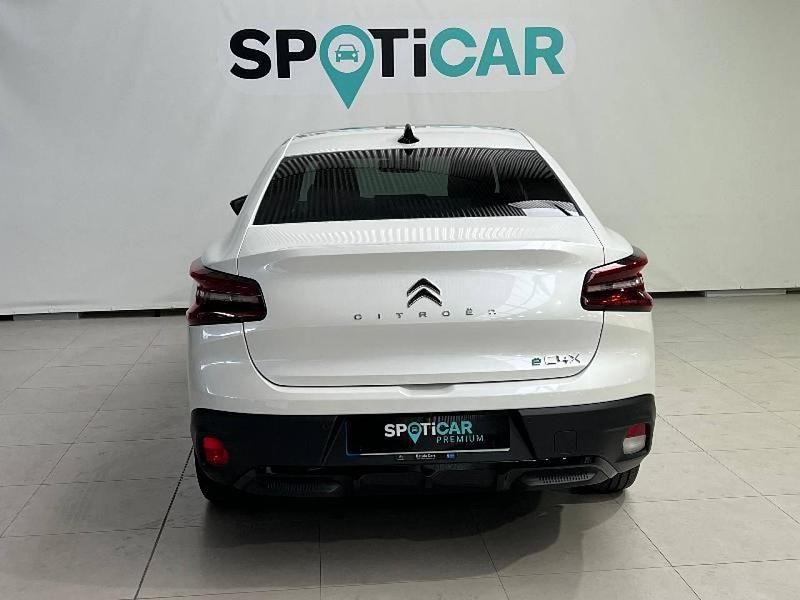 Usado Citroën e-C4 Shine 100 kW (136 CV) 2023 Blanco Berlina