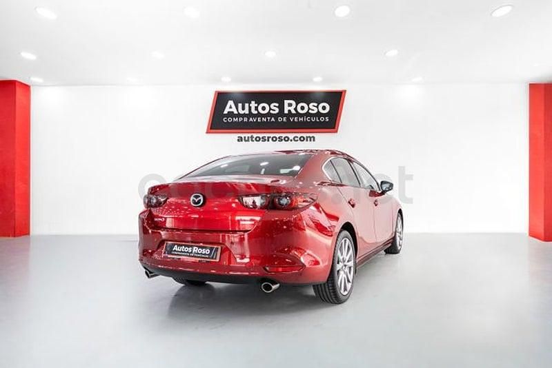 Używany Mazda 3 122 KM (89 kW) 2022 Czerwony Sedan/Limuzyna