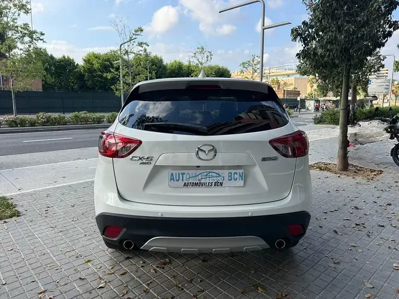 Usado Mazda CX-5 Luxury 150 CV (110 kW) 2014 Blanco SUV