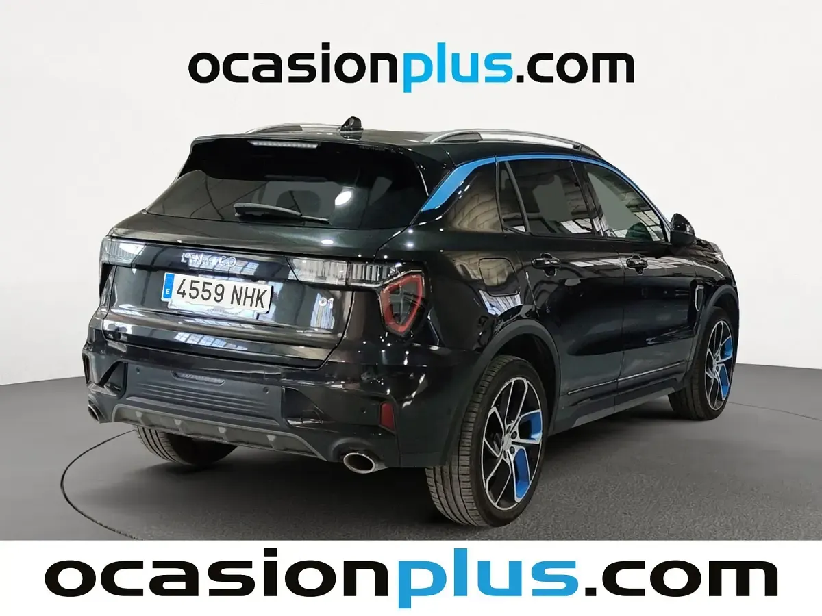 Usado Lynk & Co 01 261 CV (191 kW) 2023 Negro SUV
