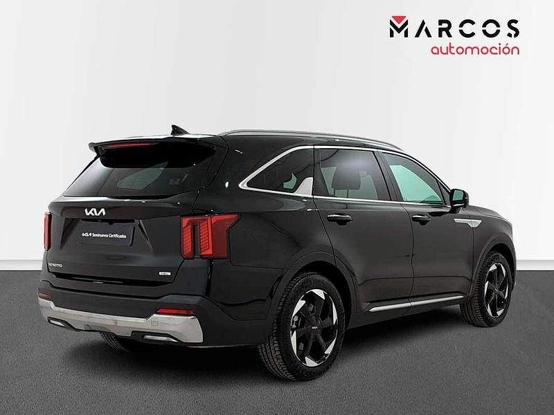 Usado Kia Sorento 215 CV (158 kW) 2025 Negro SUV