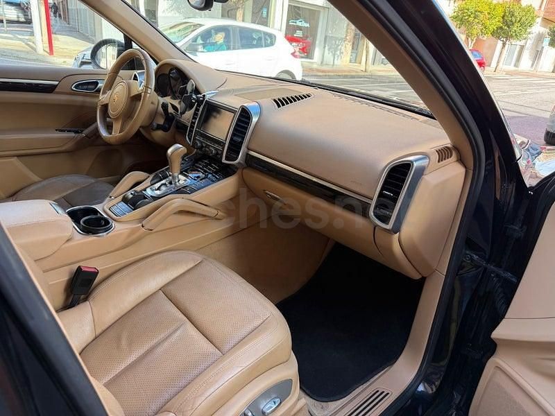 Usado Porsche Cayenne 245 CV (180 kW) 2012 Negro SUV