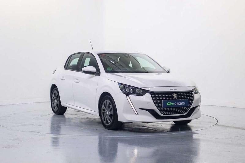 Usado Peugeot 208 Active 102 CV (75 kW) 2021 Blanco Utilitario