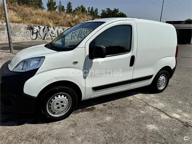 Usado Fiat Fiorino 80 CV (58 kW) 2016 Blanco Monovolumen