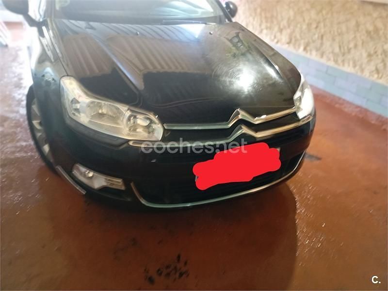 Usado Citroën C5 140 CV (102 kW) 2013 Negro Berlina