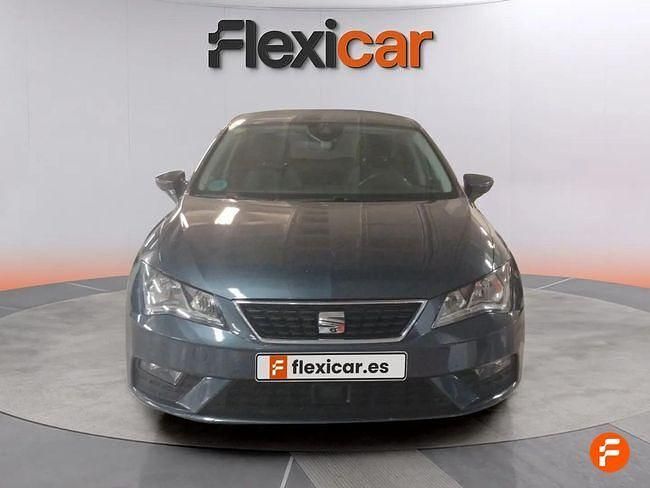 Usado Seat Leon Style 130 CV (95 kW) 2020 Azul Familiar
